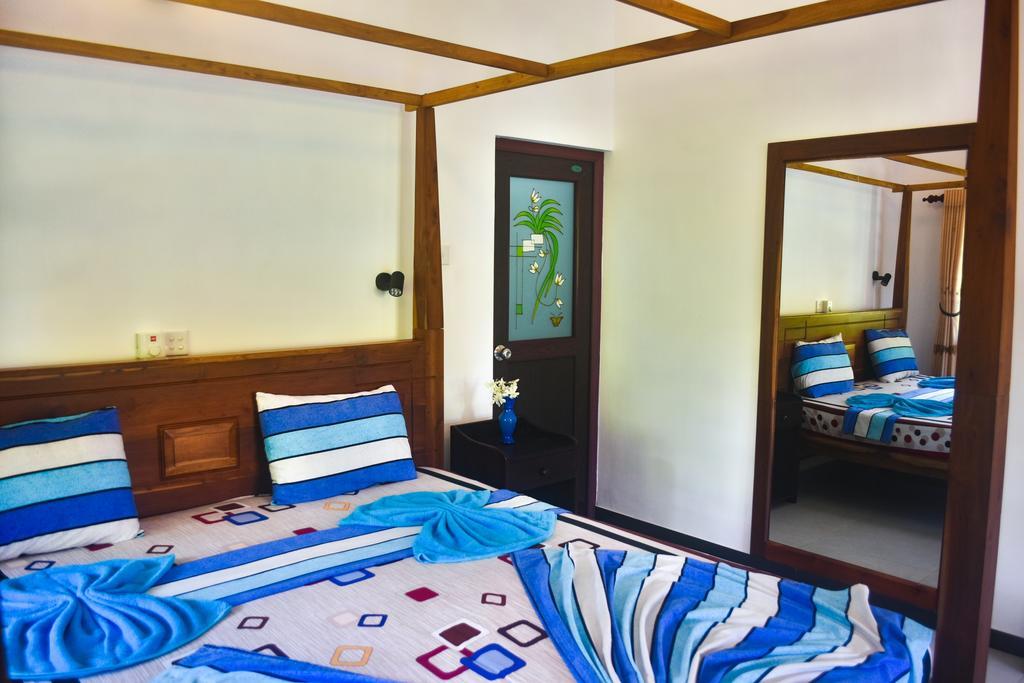 Ravi Villa Hikkaduwa Bagian luar foto